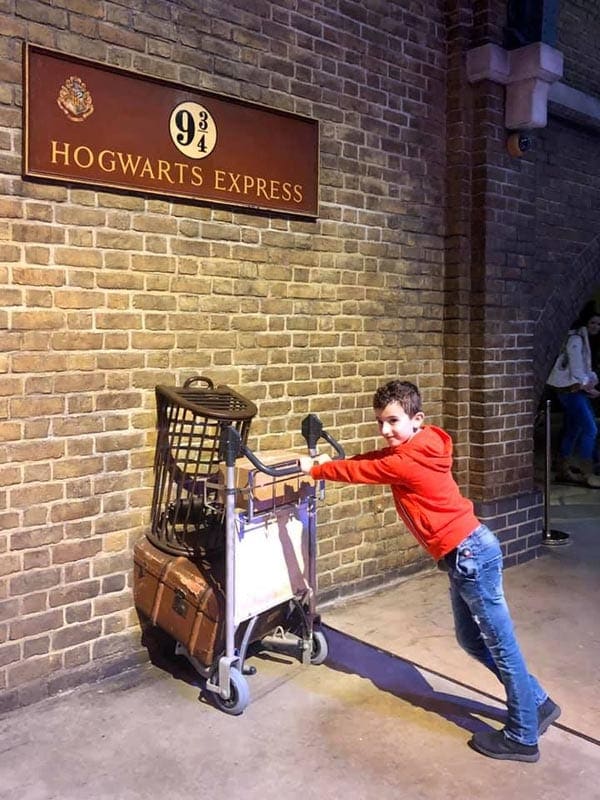 Harry-Potter-London-Studio-Tour-boy-Vanessa-Giglio