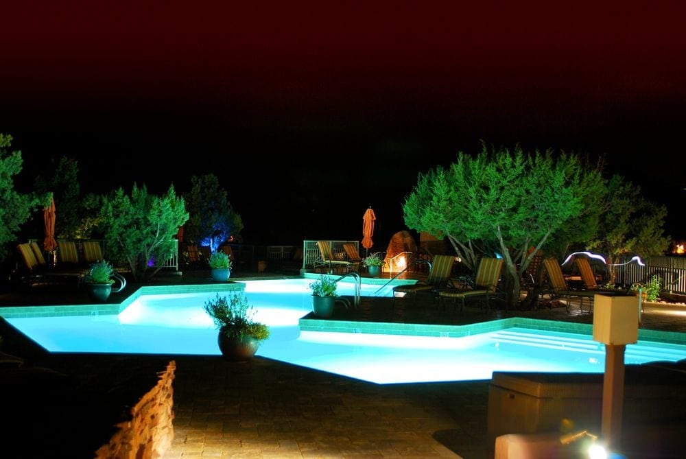 The pool at Hyatt Residence Club Sedona, Piñon Pointe at night.