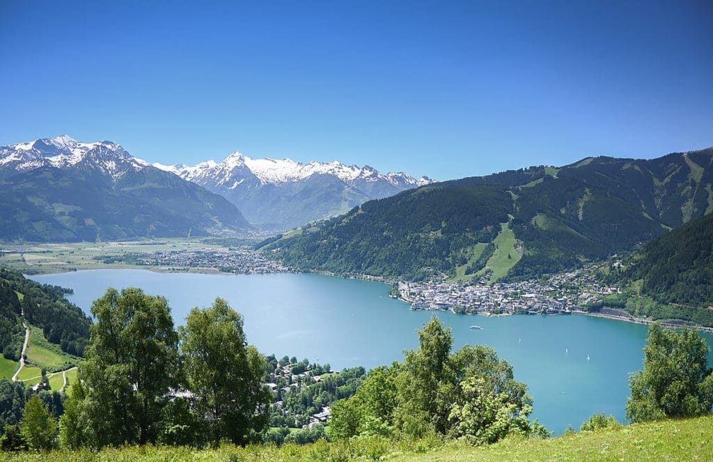 A view of a blue lake in the center of the Austrian Alps near Zell am See.