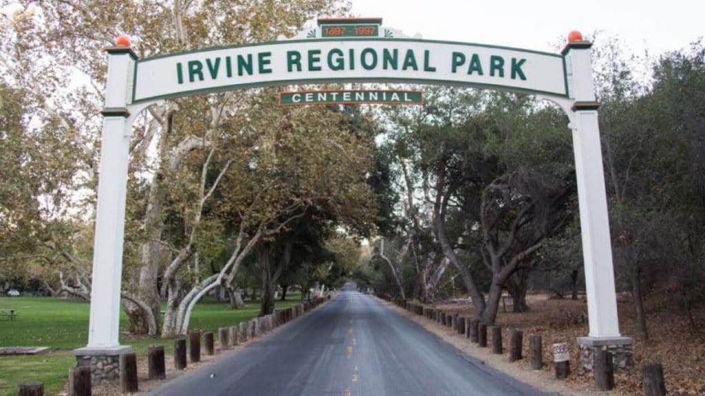 The arched entrance sign to Irvine Regional Park.