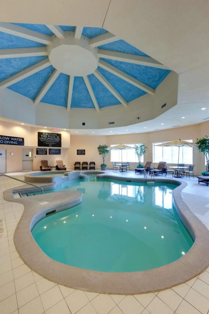 The indoor pool at Radisson Hotel & Suites Fallsview.