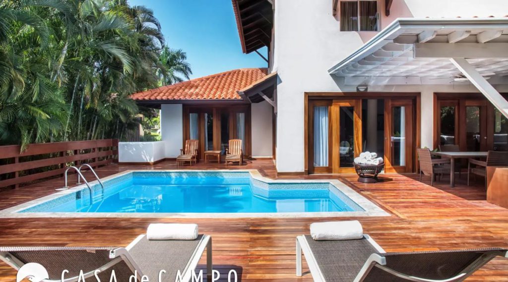 The outdoor pool at Casa de Campo Resort and Villas